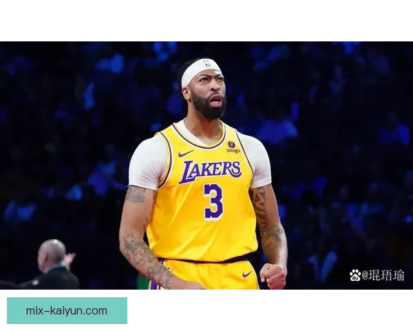 戴维斯持续发挥稳定，为球队竞争力增强提供助力