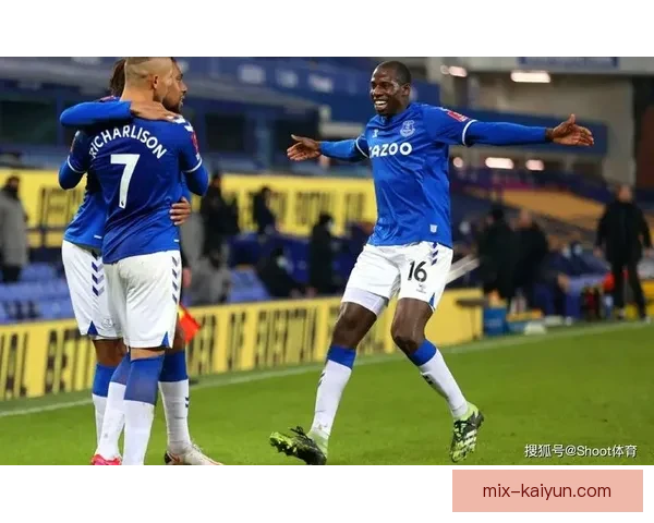 伊萨克森近期状态回暖，表现稳健引发关注